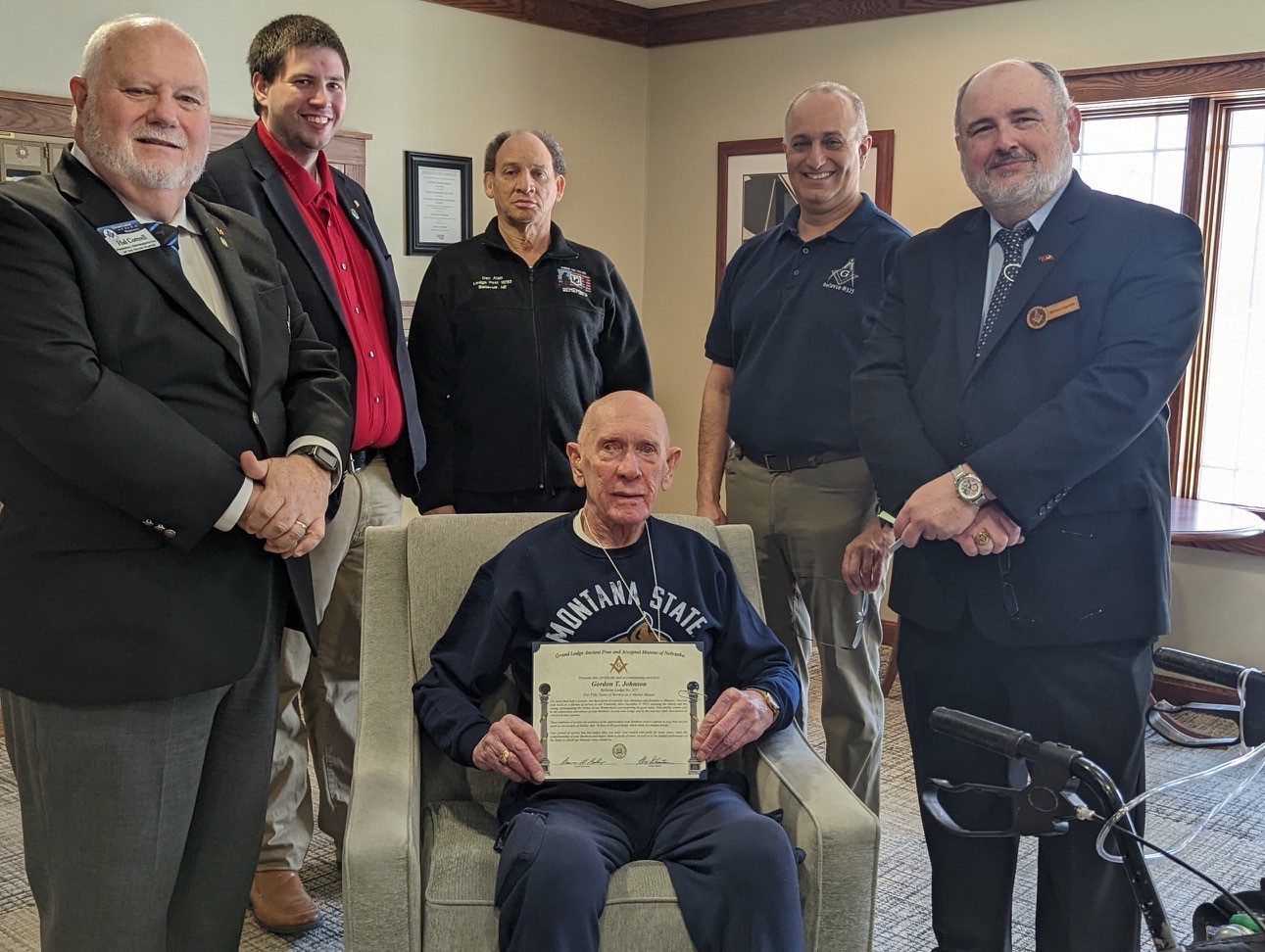 On February 26, 2022 members of Bellevue Lodge presented Br. Gordon Johnson with his 50 year pin and certificate.