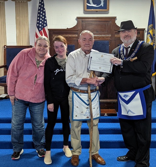 On March 2, 2022 members of Bellevue Lodge presented W.B. Bob Muse with his 60 year pin and certificate.